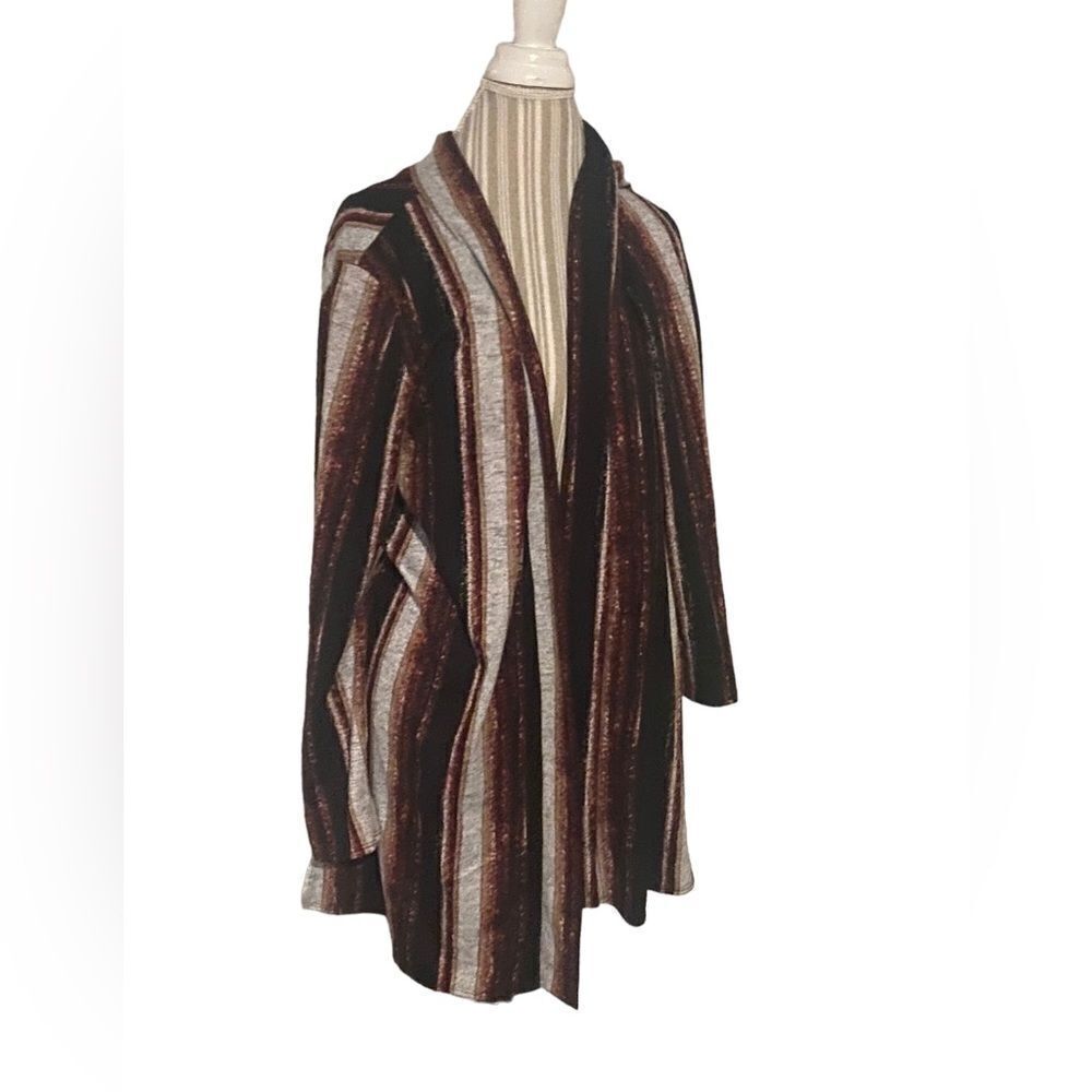 Star Vixen size 2X soft striped cardigan excellent condition